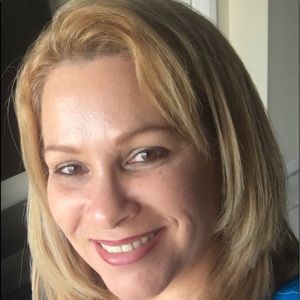 Meet your Posher, Zenaida